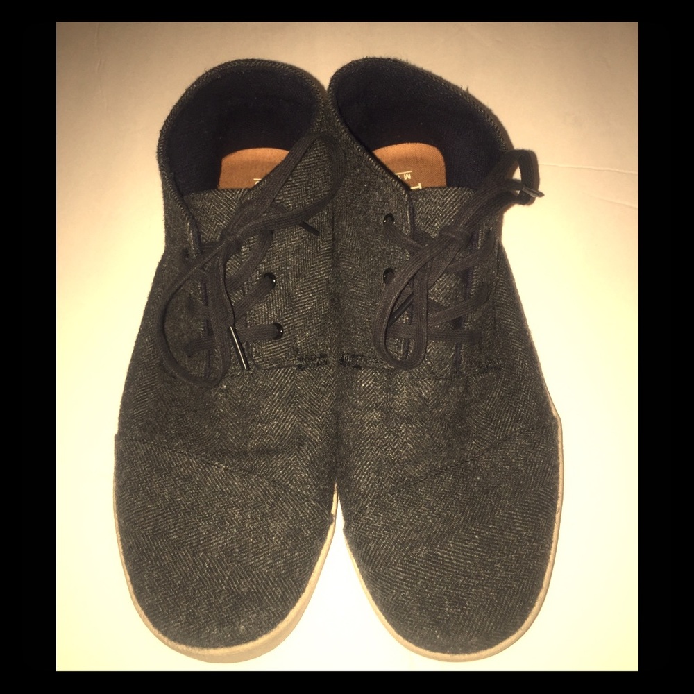 Toms woven shoes